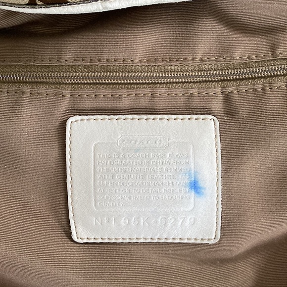 Coach Kristin Signature khaki fabric/white leather/nickel hobo shoulder bag. - Picture 11 of 16